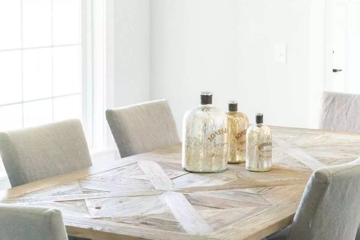 How to Upcycle a Dining Table