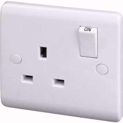 Lap Single 13A Switched Socket & Colour Matched Inserts, Pack Of 5 White