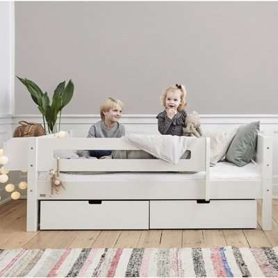 Morden Kids Day Bed With Safety Rail And Drawers In Snow White