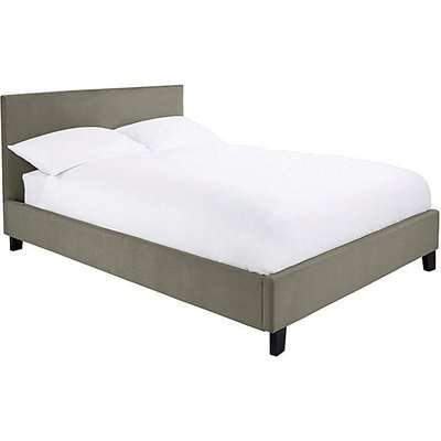 Hayden Velvet Bed with Quilted Mattress