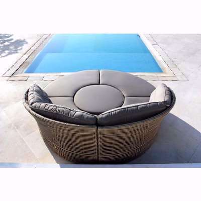 Skyline Castries Outdoor Daybed in Basalto