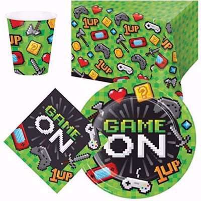 Game on Party Tableware for 8 kids  - Green