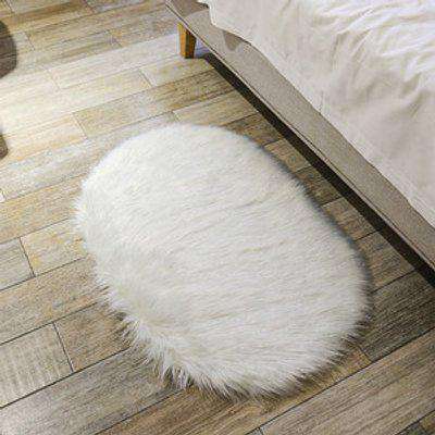 Glitter Oval Faux Sheepskin Rug - White